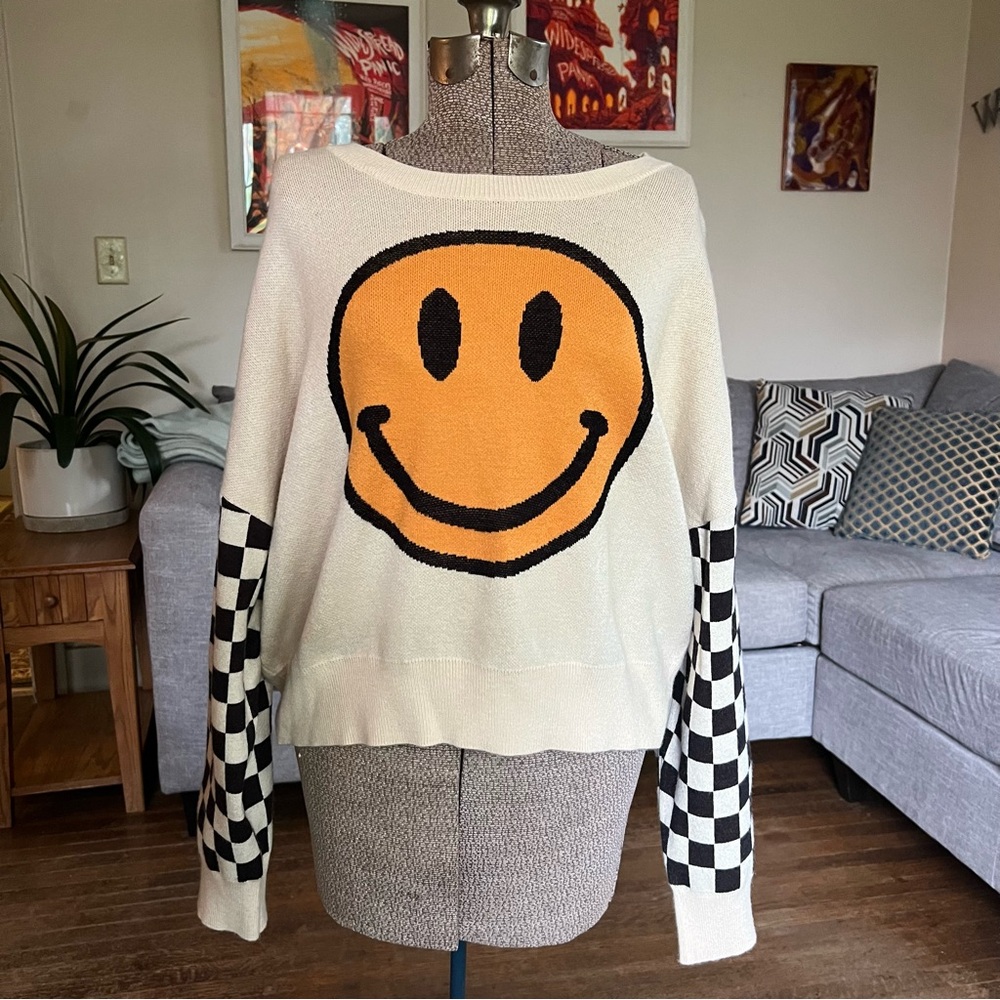ORIGINALITY - LONG SLEEVE - SMILE SWEATER - CHECKERED SLEEVES - LARGE